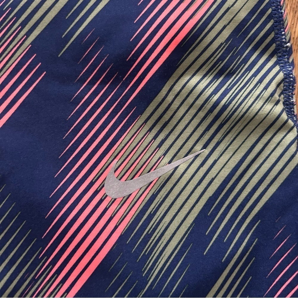 Nike Multicolor Patterned Leggings - Picture 3 of 5